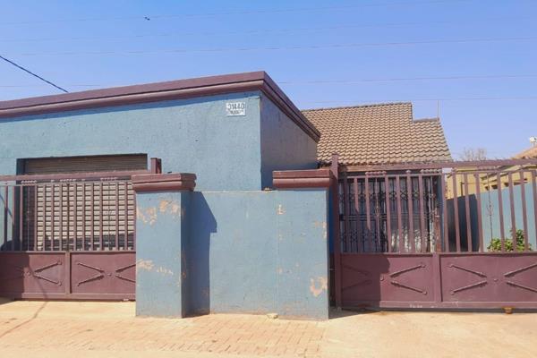 &quot;Spacious Home with Income Potential in the Heart of Daveyton

This large property, located in the heart of Daveyton, offers ...