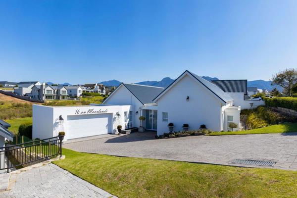 DUAL MANDATE

This 3 bedroom home of perfect proportions is a delight from the moment you enter the front door.
With a white palette throughout, the open plan kitchen/dining/living area opens with stacker doors onto a patio over ...