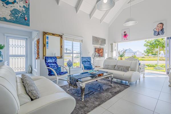 Welcome to La Pinta Lifestyle Village, an exceptional find within one of Langebaan&#39;s ...