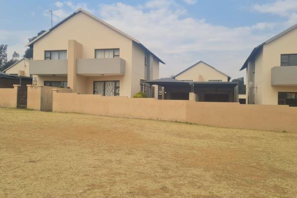 A double story house is for sale in Tasbet park Village green 2B. It offers three bedrooms, three bathrooms, open plan living area ...