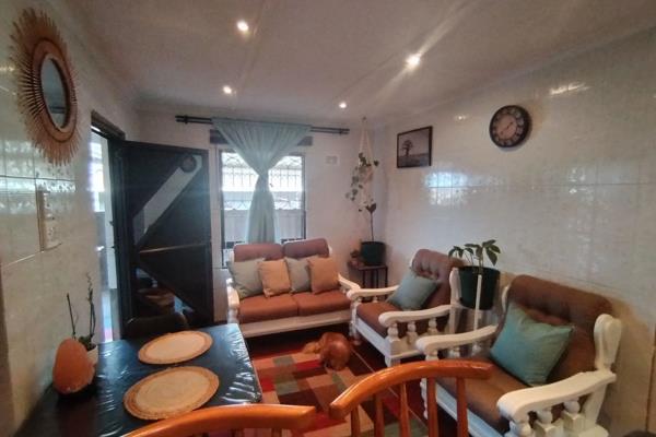 **Charming 2.5 Bedroom Home in Bonela, Durban – Perfectly Located!**

Nestled in the heart of Bonela, Durban, this delightful 2.5 ...