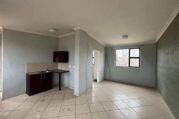 This 2 Bedroom Apartment is a perfect place for a couple.

It has 2 Bedrooms, 1 ...