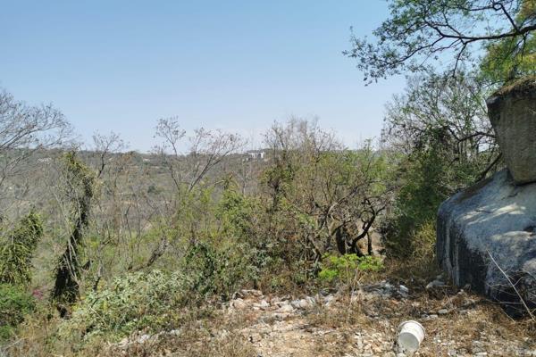 This expansive 1189 m&#178; vacant land in Extension 5, Nelspruit, offers a unique opportunity to build your dream home with ...