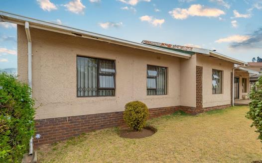 3 Bedroom House for sale in Kibler Park