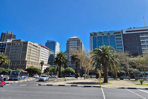 This A-grade office space boasts a central location close to the Cape Town International ...