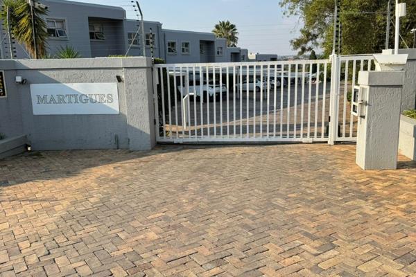 Discover a fantastic opportunity to own a spacious and secure apartment in the heart of Fourways. This well-appointed property ...