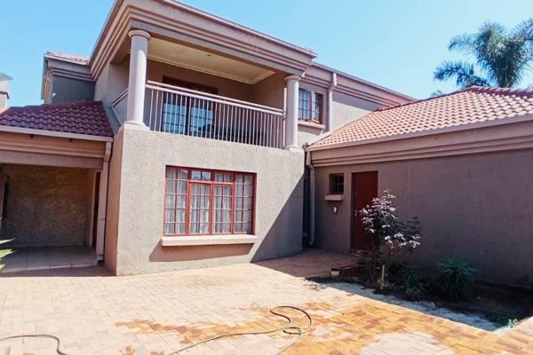 Well Built Spacious 5-Bedroom Double-Storey Home for Sale in Mamelodi Gardens

Keyworx Property is proud to present to you a spacious ...