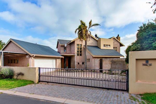 Welcome to an exquisite opportunity in Bluewater Bay, Saldanha, where your ideal coastal ...