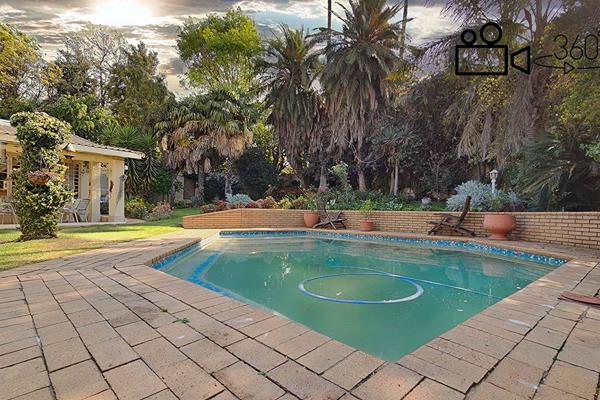 A rare gem in the heart of Sandton.

This expansive north-facing, simplex cluster home in a small complex is close to the hustle and ...