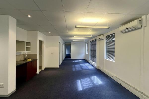 This 128m&#178; office space, located on the 1st floor of Fairway Square, provides a ...