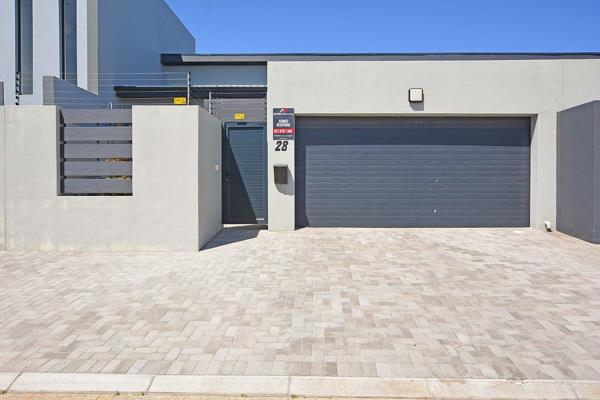 Spacious 3-Bedroom house in Sandown – Backup Power 

This beautifully designed ...