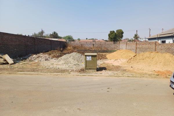 Welcome to your future dream home in the desirable Mimosa Park neighborhood of Germiston. This 500sqm vacant land offers a blank canvas ...