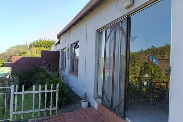 3 Bedroom House for sale in Ifafa Marine 
Perfect for holiday home or retirement
A lovely 3 bedroom home is nested in a secure and ...