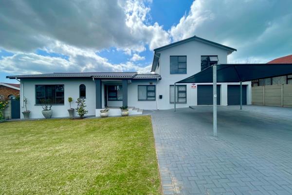 Welcome to this expansive 3-bedroom family home, perfectly situated in the highly sought-after Bayview area of Hartenbos. Ideal for a ...