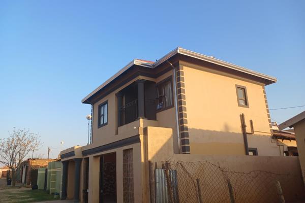 Fully furnished house for sale in Ext 37 , Etwatwa, Mogoba in daveyton 