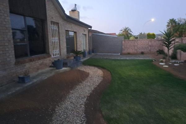 Exclusive Sole Mandate. This beautiful home in Despatch is now available! The property offers 3 spacious bedrooms, with built-in ...