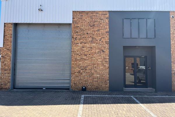 Industrial unit for rent in Strijdom Park

This neat industrial unit measures 333sqm ...