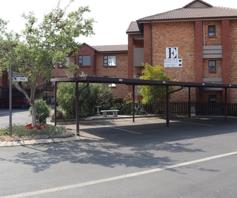 Apartment / Flat for sale in Featherbrooke Hills Retirement Village