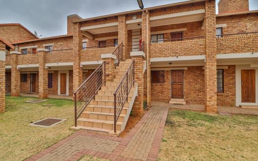 2 Bedroom Townhouse for sale in Mooikloof Ridge