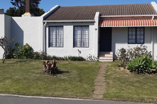 3 Bedroom House for sale in Edgemead