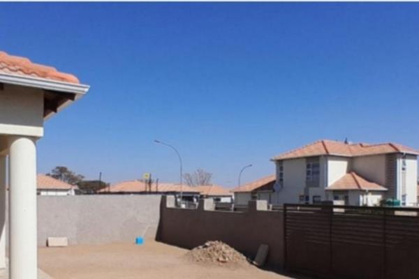 Modern two bedrooms for sale in Southern gateway Polokwane
The home offers two bedroom , open plan kitchen with lounge and one ...