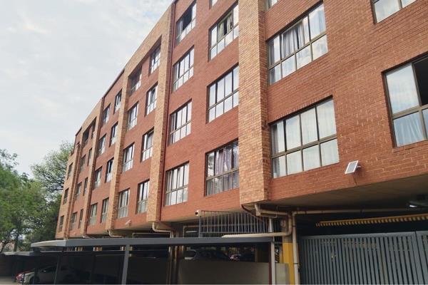 Welcome to your future home in the heart of Hillcrest, Gauteng, South Africa! This newly listed, tenant-occupied apartment is in a ...