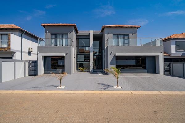 Welcome in viewing this extravagant home available for-sale in Parkrand Estate by &quot;The park&quot;

Should you be looking for ...