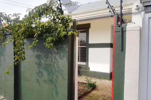 Going on Auction: Wednesday 30 October 2024
RESERVE PRICE: R1 599 000.00 (All offers will be reviewed)
Non-refundable 10% commission ...