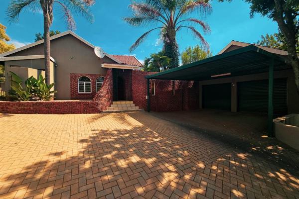 Spacious Family Home in Secure Monument Park, Pretoria
Nestled in the prestigious boomed-off area of Monument Park, this property ...