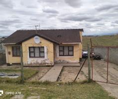 House for sale in Phakamisa