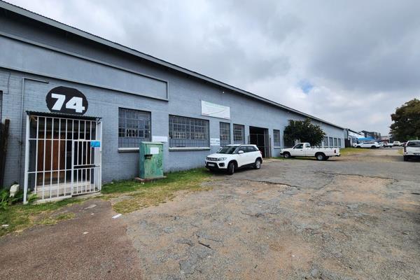 This neat and well placed 400m2 warehouse, now available for lease in Wychwood ...