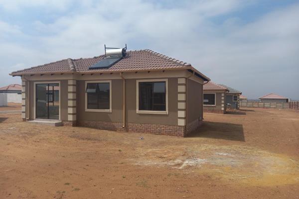 NEW DEVELOPMENTS for sale in WINDMILL PARK, BOKSBURG.

Full Tittle Stands.

Prices From R700000 upwards.

Garage not ...