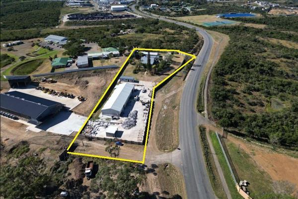 Extent: +/- 8 094 sqm | Combined GLA: +/- 980 sqm

Great position alongside the N6

This ...