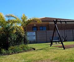 Townhouse for sale in Hartenbos Central