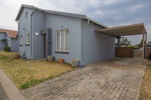 2 Bedroom Townhouse for sale in Eden Glen