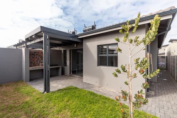 Delightful 2-bedroom home available for sale in the desirable area of Parklands North. This charming property offers a comfortable ...