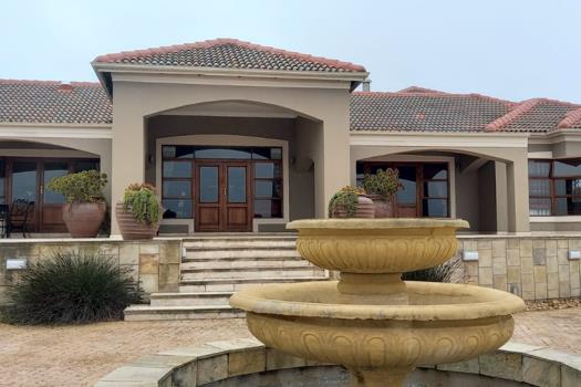 4 Bedroom House for sale in Groot Brakrivier Rural