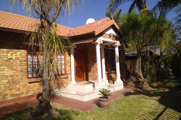 Enter this property through the electric gate into the driveway which can hold 4x cars for visitors underneath the carport. A double ...