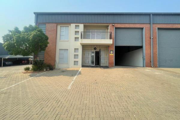 This 361-square-meter industrial unit in Halfway House, Midrand, provides an ideal space ...