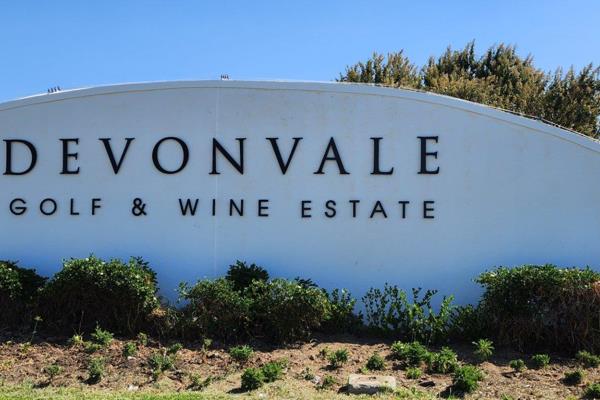 560 m2 erf on the Devonvale Golf &amp; Wine Estate in Stellenbosch.
Devonvale Gold ...