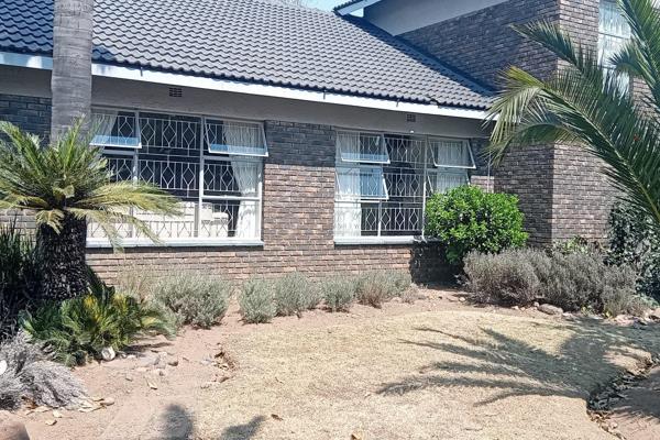 Investment Opportunity, located close to the Highveld Mall, Saveways Shopping Centre, several schools like Cambridge School, hospitals ...