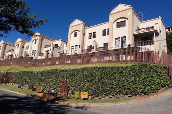 A Stunning 2-bedroom apartment NEAR HENDRIK POTGIETER. Welcome to this charming ...