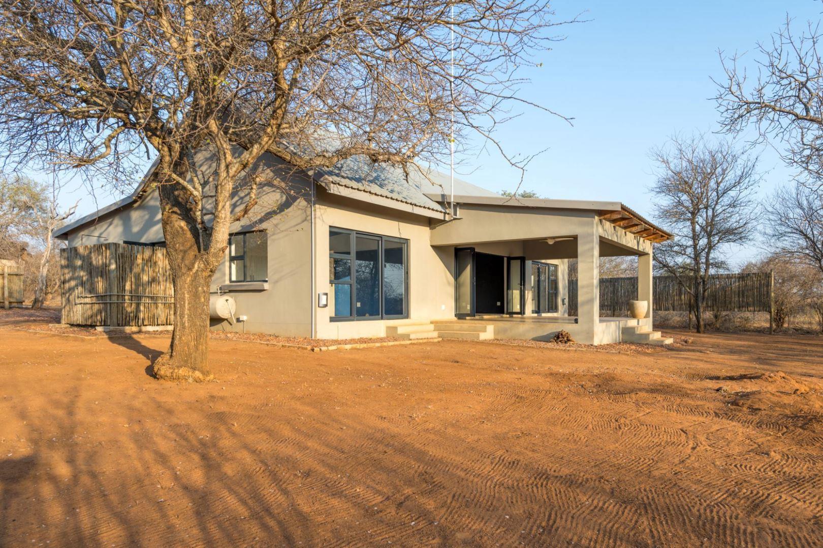 3 Bedroom House for sale in Hoedspruit Wildlife Estate - P24-114951280