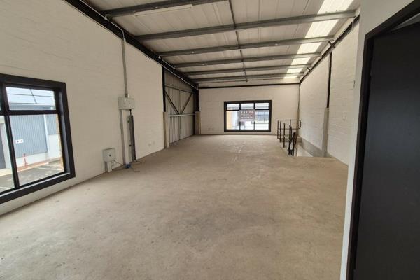 Anvil Property Smith is proud to present this well-maintained, 96m&#178; industrial unit ...