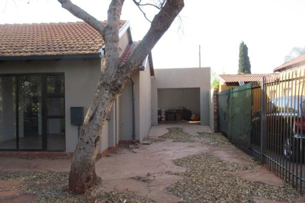 Auction Date: 28 September 2024 Time: 11:00, viewing from 10:00
 Bidding to Start from R 500 000.00

Located in the serene suburb of ...