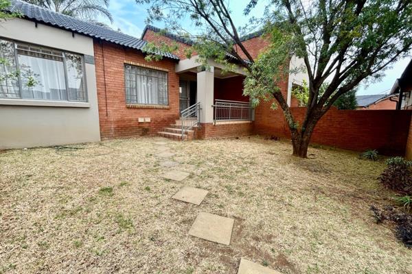 Welcome to your new home! This delightful 2-bedroom, 2-bathroom townhouse in Mooikloof Ridge offers a perfect blend of comfort and ...