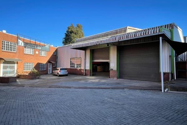 Positioned in the vibrant industrial area of Jet Park, this exceptional industrial unit ...