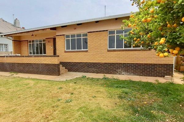 3-Bedroom Family Home for Sale at Otto Avenue Krugersdorp North.

This property has a ...