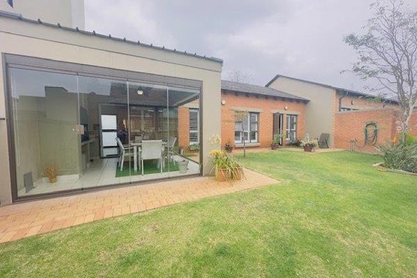 Modern 2 bedroom house for sale in Retire@Midstream x55 is ON SHOW TODAY by ...