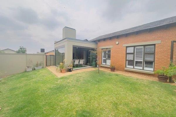 Modern 2 bedroom house for sale in Retire@Midstream x55 is ON SHOW TODAY by ...